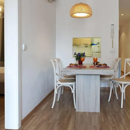 Mh Liceo Apartamento Barcelona